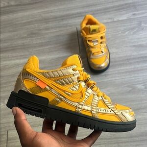 Off-White Nike Air Rubber Dunk Sneakers (6.5)